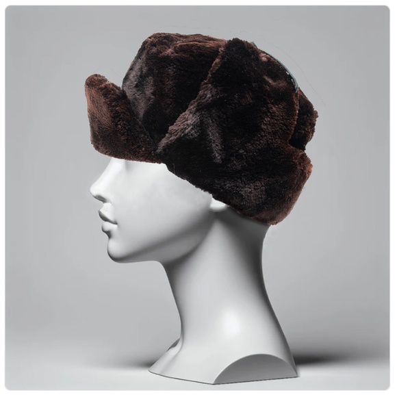 HARRICANA Par Mariouche Upcycled Sheared Beaver Vintage Chapka Hat Brown/Purple - Picture 1 of 8